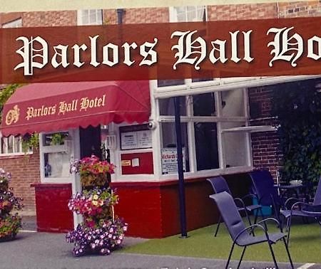 ברידג'נורת' Parlors Hall Hotel מראה חיצוני תמונה