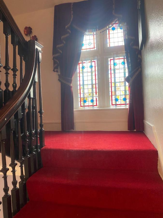 ברידג'נורת' Parlors Hall Hotel מראה חיצוני תמונה