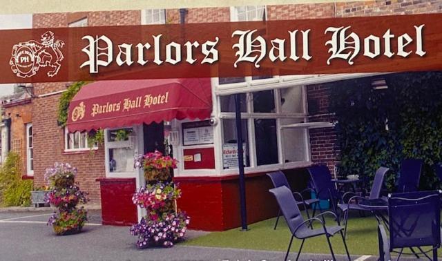 ברידג'נורת' Parlors Hall Hotel מראה חיצוני תמונה