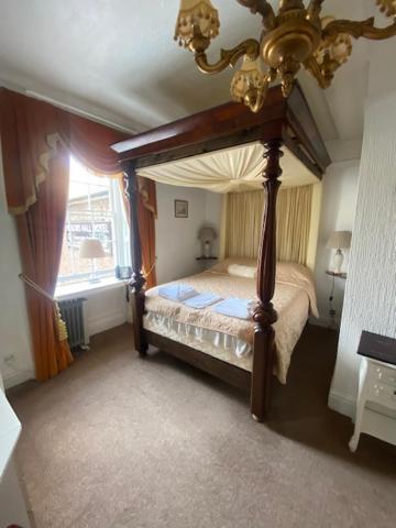 ברידג'נורת' Parlors Hall Hotel מראה חיצוני תמונה