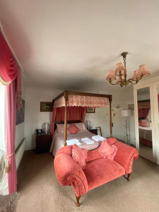 ברידג'נורת' Parlors Hall Hotel מראה חיצוני תמונה