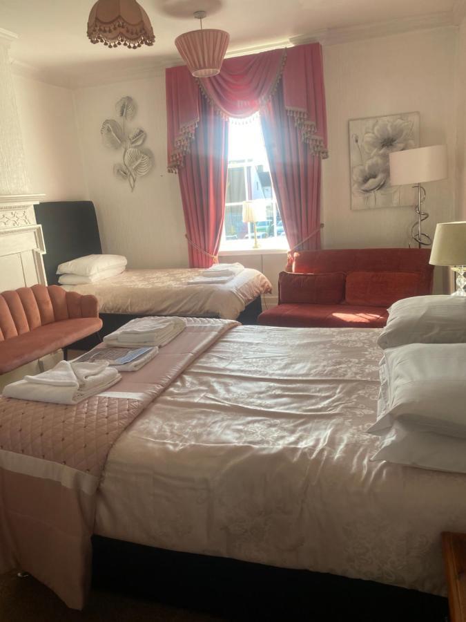 ברידג'נורת' Parlors Hall Hotel מראה חיצוני תמונה