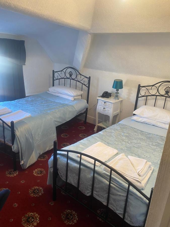 ברידג'נורת' Parlors Hall Hotel מראה חיצוני תמונה