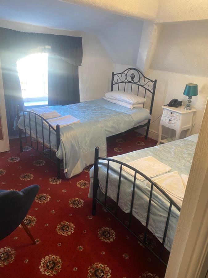 ברידג'נורת' Parlors Hall Hotel מראה חיצוני תמונה