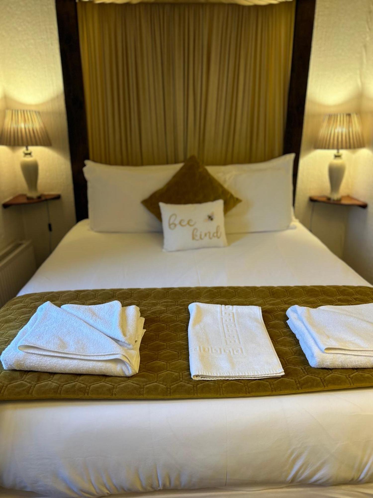 ברידג'נורת' Parlors Hall Hotel מראה חיצוני תמונה